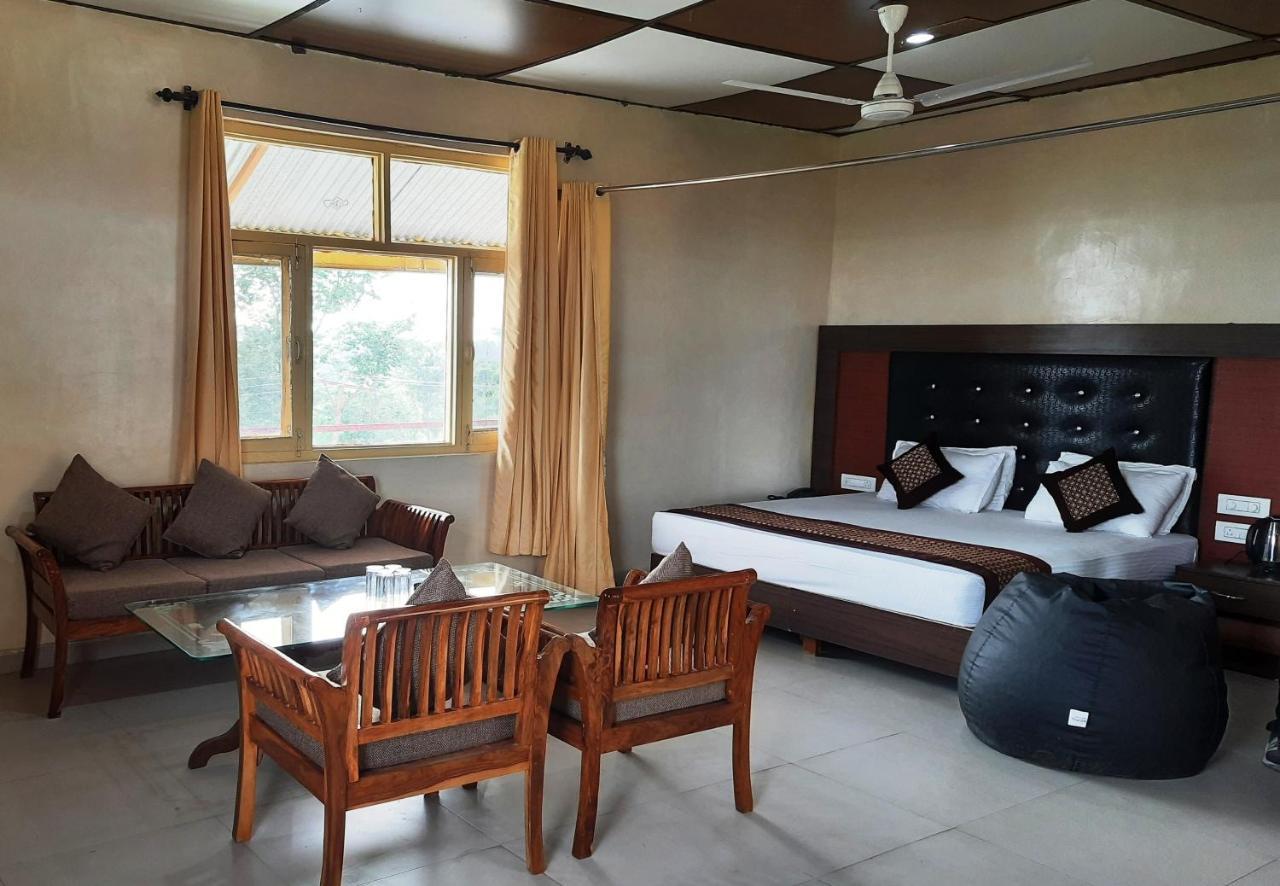 Pops Resort ปาแลมปูร์ ภายนอก รูปภาพ