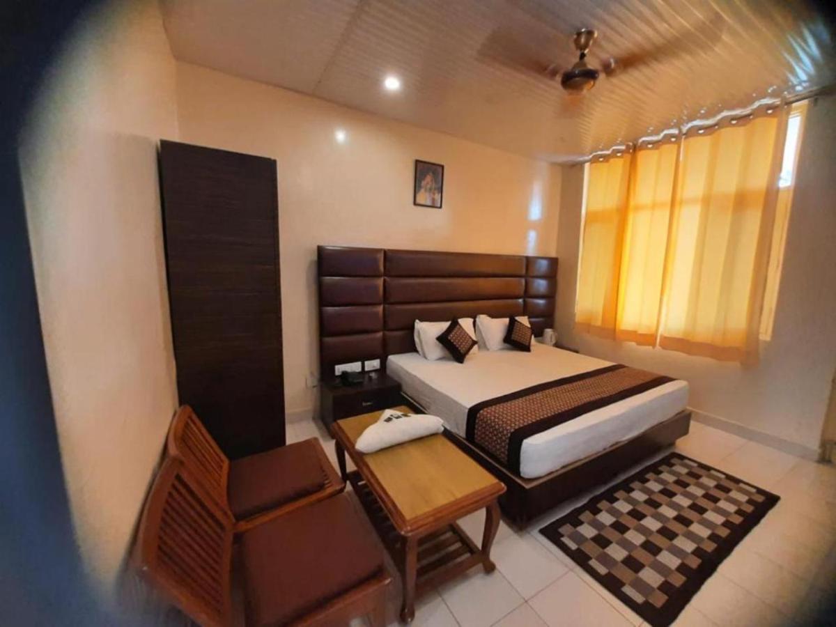 Pops Resort ปาแลมปูร์ ภายนอก รูปภาพ
