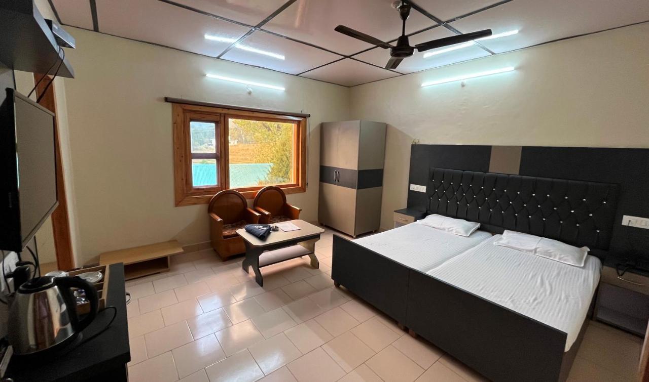 Pops Resort ปาแลมปูร์ ภายนอก รูปภาพ