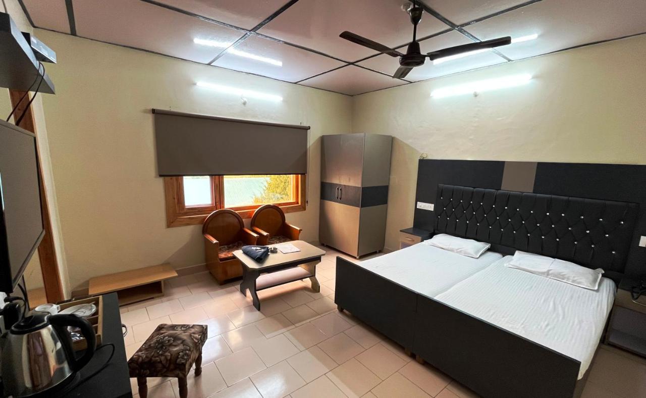Pops Resort ปาแลมปูร์ ภายนอก รูปภาพ