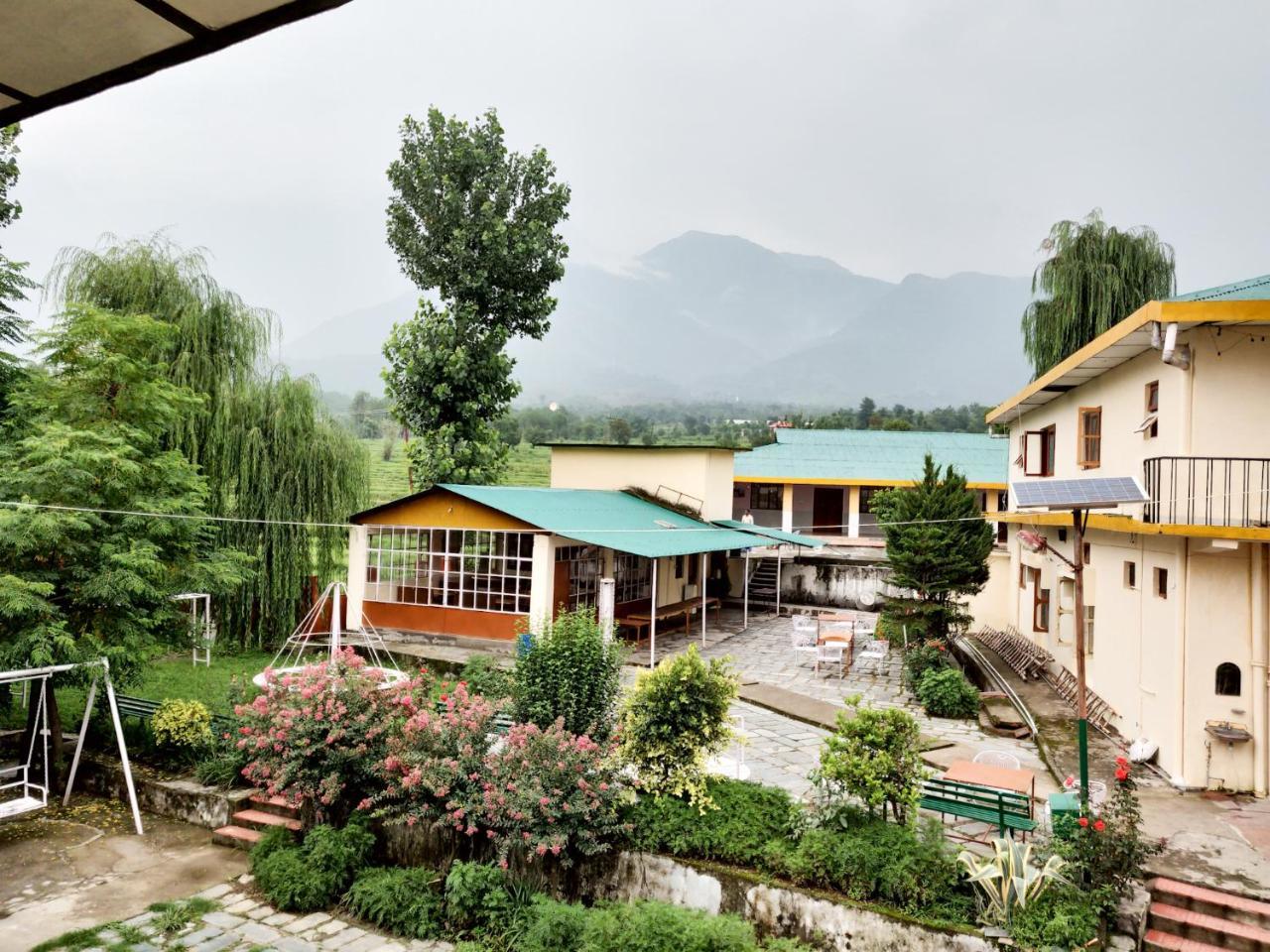 Pops Resort ปาแลมปูร์ ภายนอก รูปภาพ