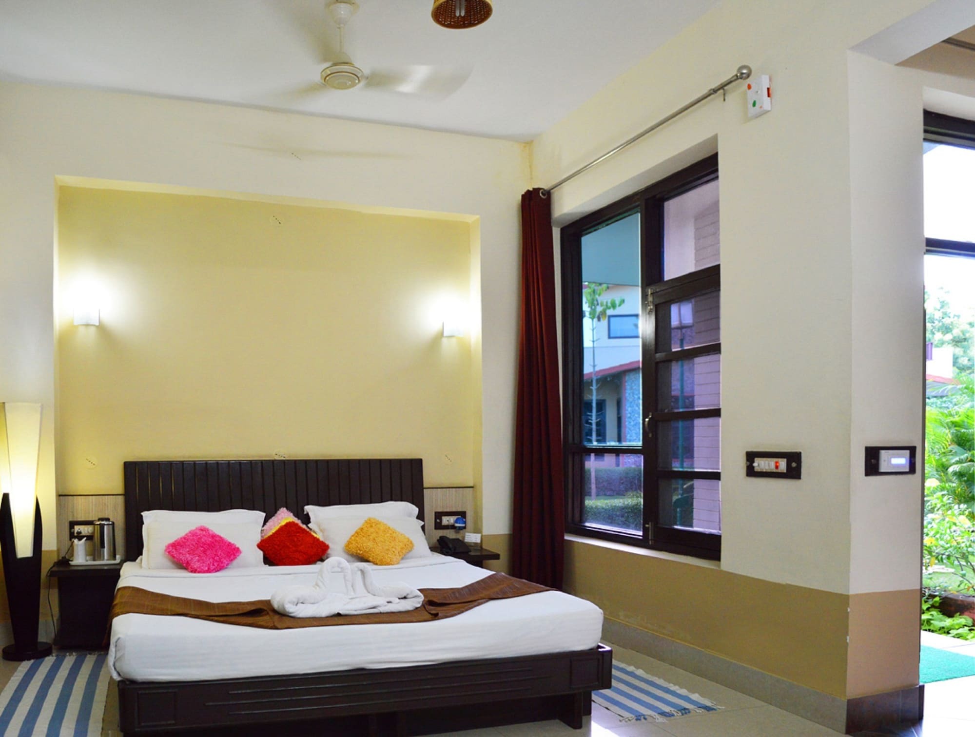 Pops Resort ปาแลมปูร์ ภายนอก รูปภาพ
